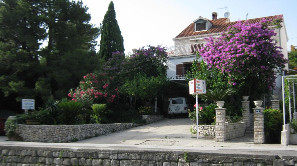 Perun Guest House Mlini Buitenkant foto